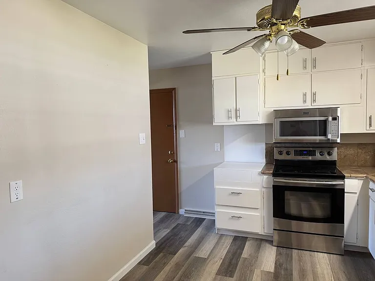 538 Racine St — Photo 21