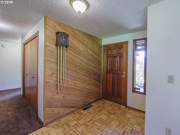 5th image of 15243 NE 202nd Ave