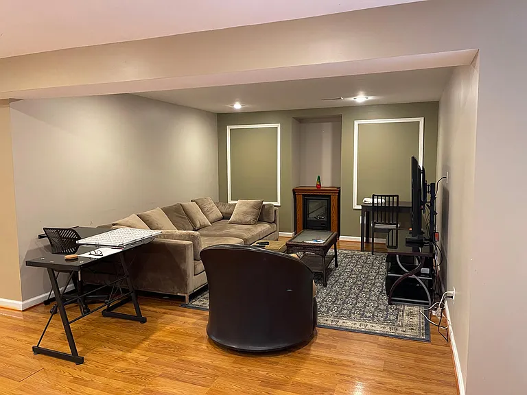 43433 Lucketts Bridge Cir — Photo 2