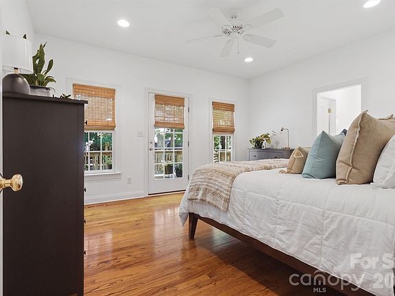 5th image of 2925 Arbor Knl