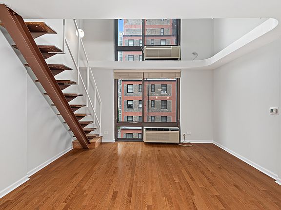 5th image of 1221 N Dearborn Pkwy #806S