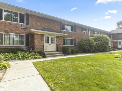 336 Edmunton Drive #L12, North Babylon, NY, 11703