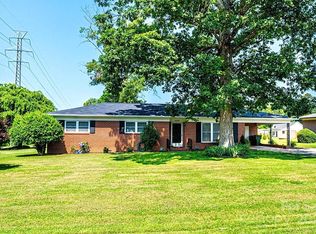 2309 13th Street Dr NE, Hickory, NC 28601