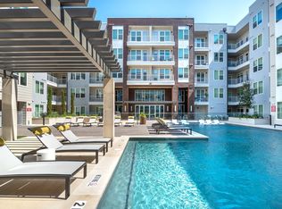 Revl Crockett Row, Fort Worth, TX 76107