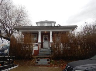 203 E Race St, Stowe, PA