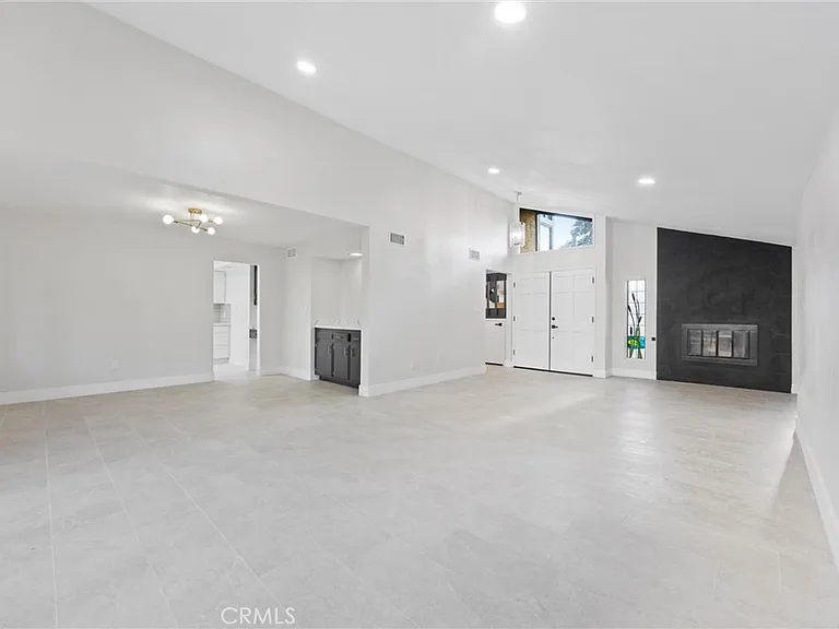4157 Pinewood Lake Dr — Photo 4