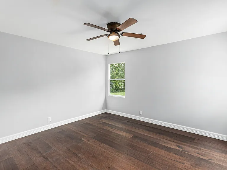 9313 Livernois Rd — Photo 13