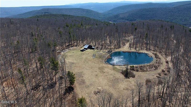 3rd image of 285 Patria Road