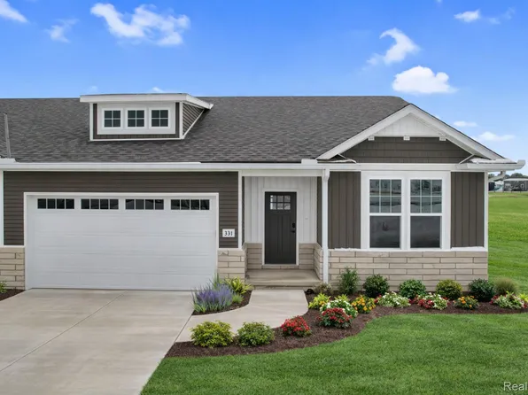 351 McDowell Dr, Howell, MI 48843