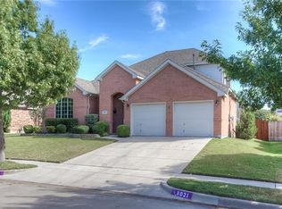 8021 Malabar Trl, Fort Worth, TX 76123