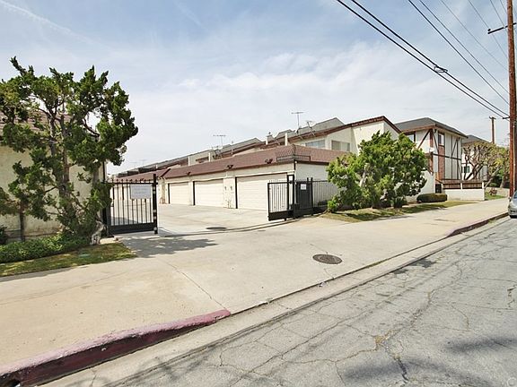 2nd image of 1533 S Del Mar Ave APT L