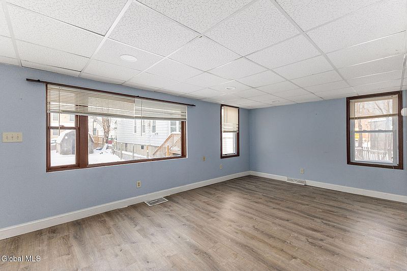 2nd image of 4 Congress Street