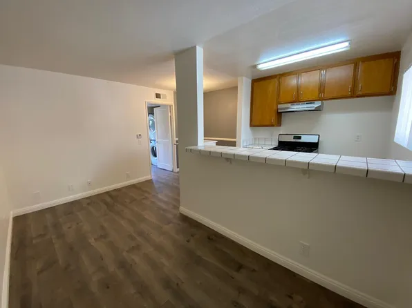 14615 Burbank Blvd #202B, Van Nuys, CA 91411