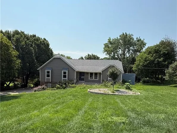 19985 W 119th St, Olathe, KS 66061
