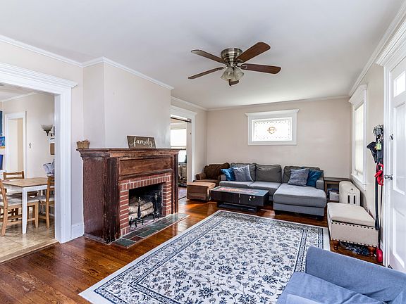 3rd image of 114 Sheridan Ave