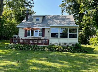 46 Woodworth Rd, Central Square, NY 13036