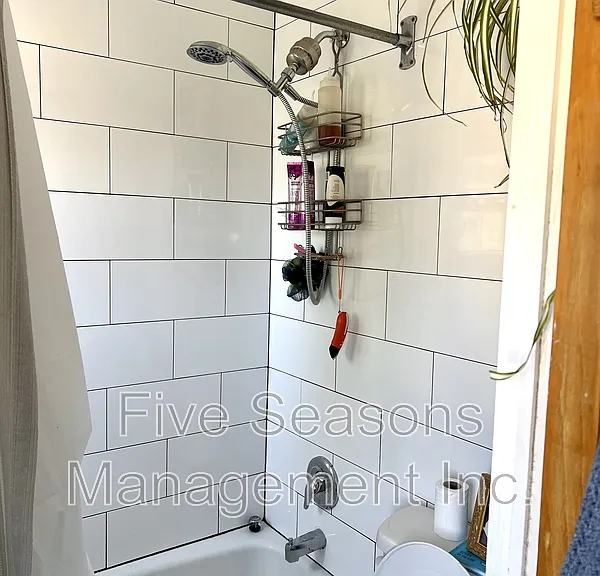 21 Lafayette Pl #4 — Photo 10
