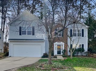 542 Birchtree Valley Ct, Fuquay Varina, NC 27526