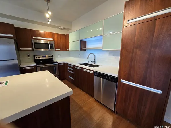 UNIT 1610-1015 Patrick CRESCENT, Saskatoon, SK S7W 0M3