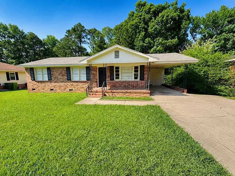 400 S Highland Forest Dr — Photo 2
