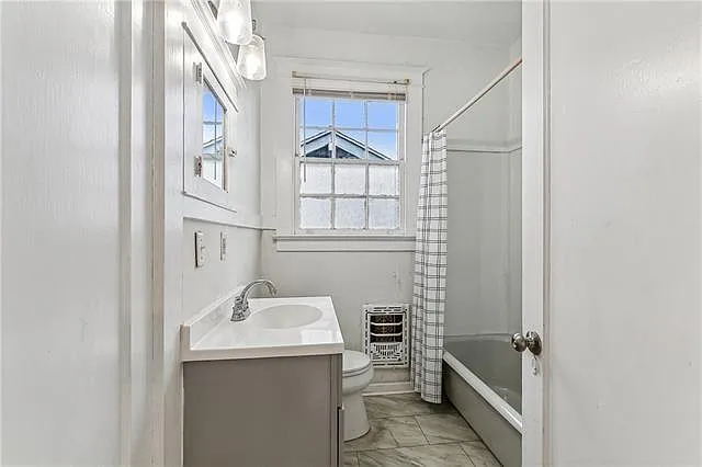 2224 Pine St — Photo 8