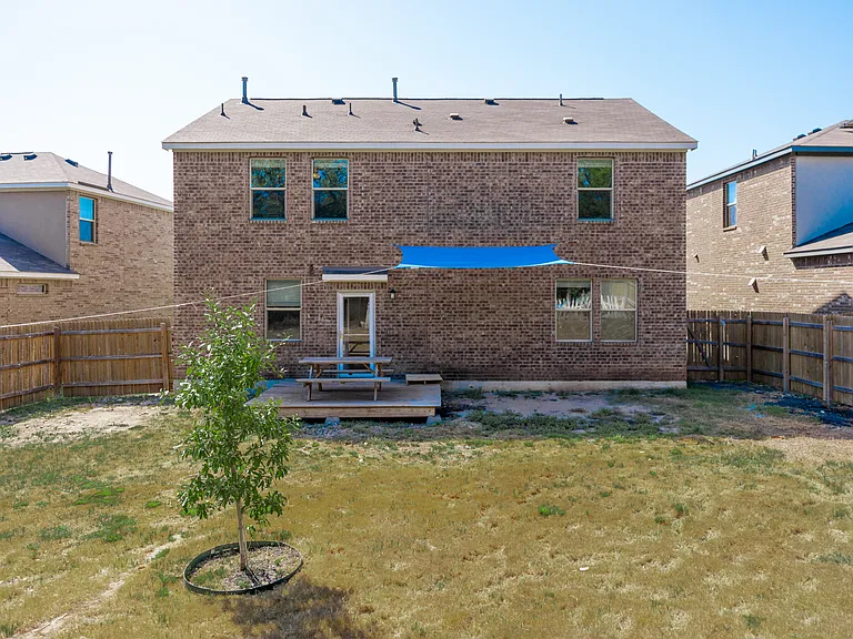 341 Mary Max Cir — Photo 24