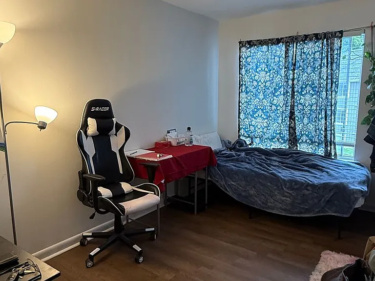 812 Cascade Ct — Photo 8