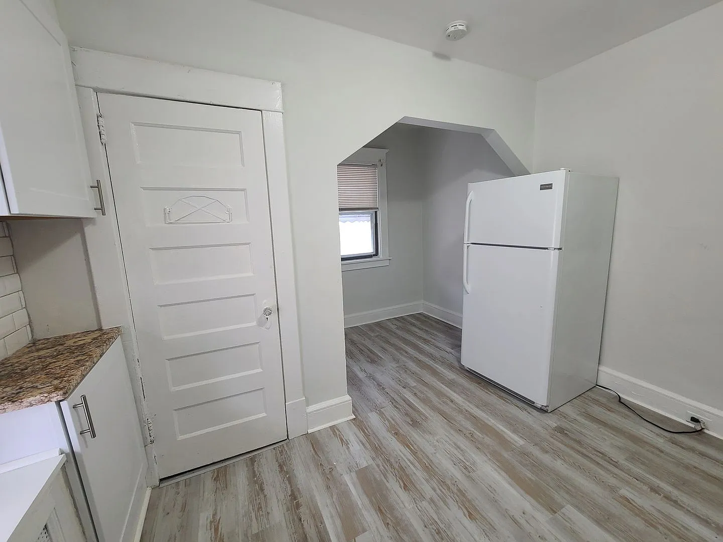 443 Main Street — Photo 4