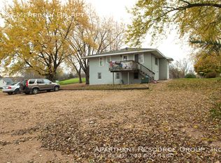480 Merriman Dr APT 4, Delano, MN 55328