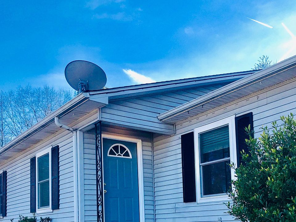 205 Roe St. Greer SC 29651