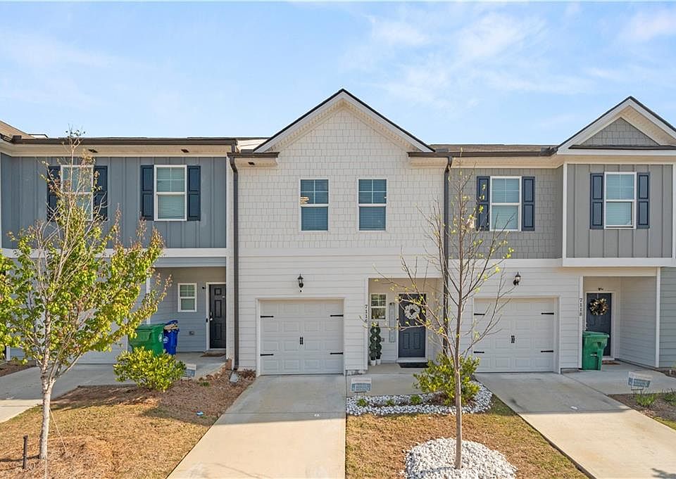 1st image of 7116 Gladstone Cir