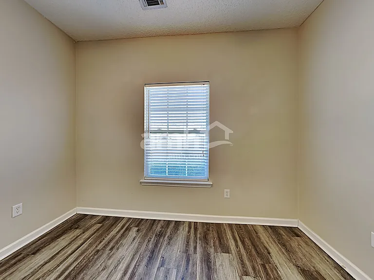 762 Bristol Way — Photo 14