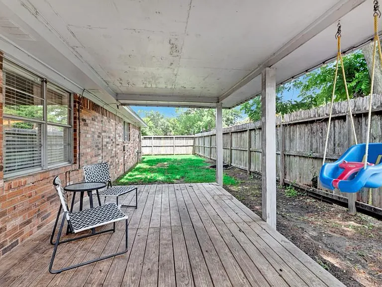 518 Boone Ct — Photo 9
