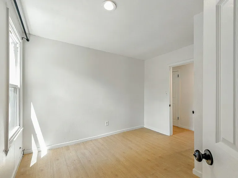 61 E Ensley St — Photo 27