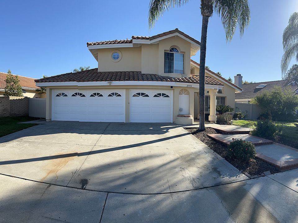 1st image of 25554 Blackthorne Dr