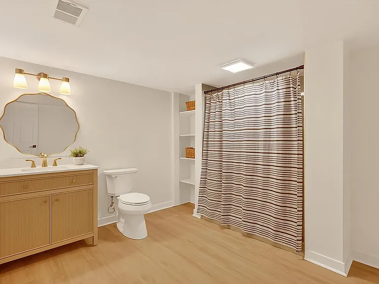9780 Courtland Dr NE — Photo 16
