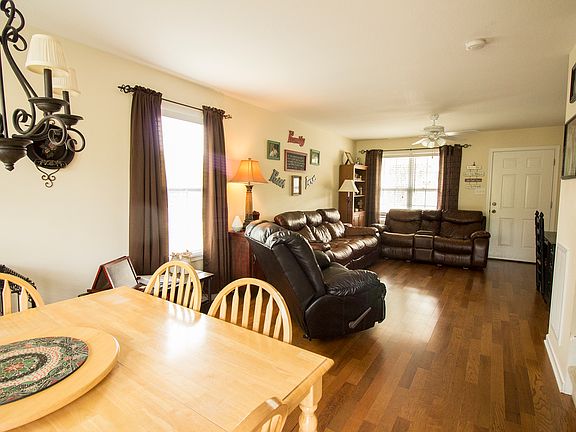 4th image of 7815 Princeton Falls Ln