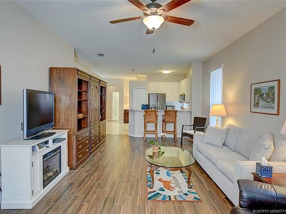 5th image of 3621 NW Willow Creek Dr