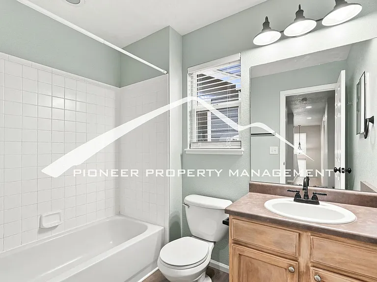 8018 Parsonage Ln — Photo 20