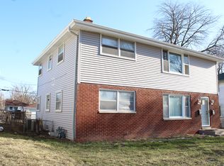 8310-8312 W Grantosa Dr, Milwaukee, WI