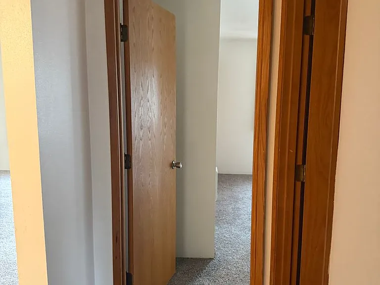 2420 Pheasant Blvd — Photo 8