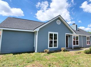 207 Ridge Bend Dr, Centerville, GA 31028