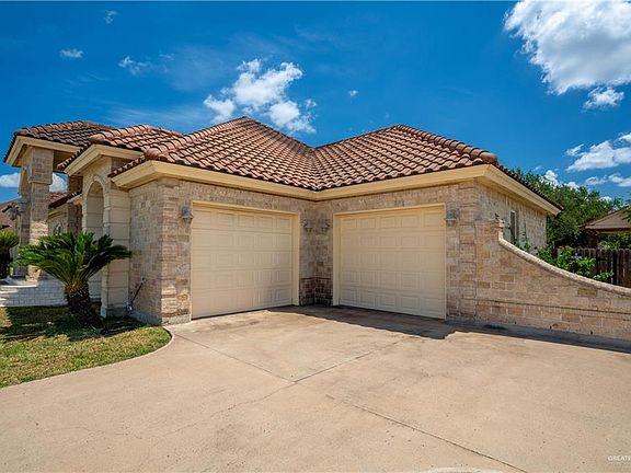 4th image of 27283 Kelly Ct N