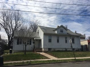 136 Columbus Pl, Roselle Park, NJ 07204