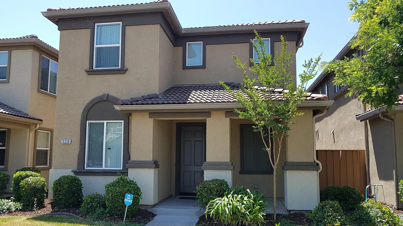 3239 Paumanok Way photo 1