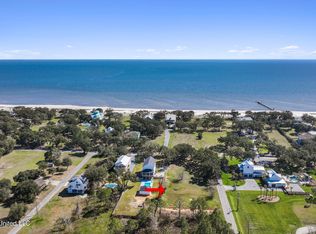 6 W End Dr, Pass Christian, MS 39571