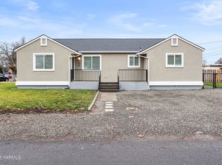 104 S Gardenia St, Toppenish, WA 98948