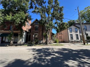 106 Brown St, Dayton, OH 45402