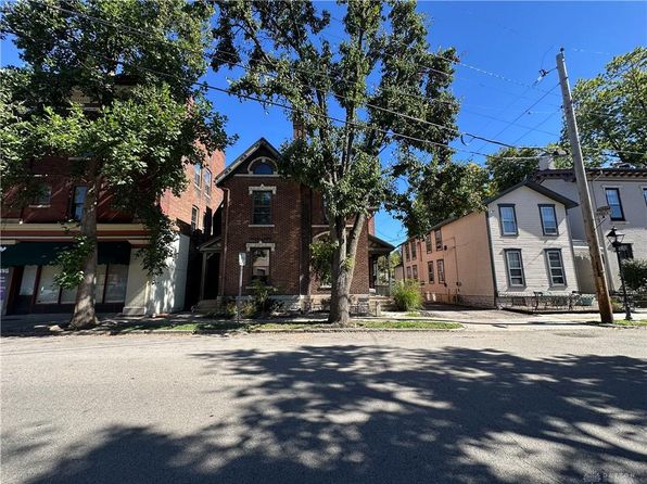 106 Brown St