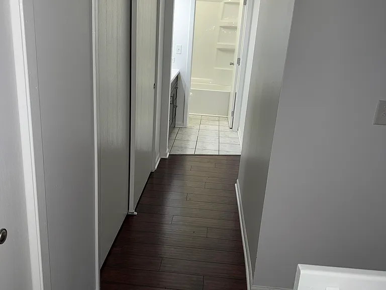 303 Kenneth Cir — Photo 4
